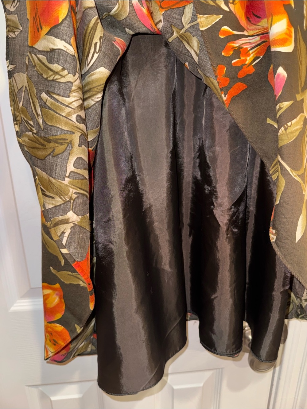 Liz Claiborne Floral Midi Dress Ruched Waist Fit & Flare Size 8 - Picture 8 of 9